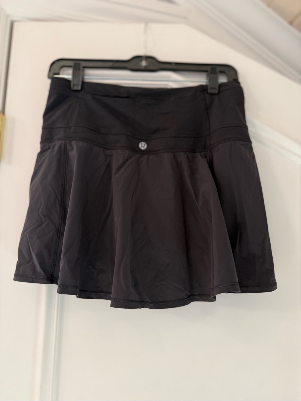 Lululemon Black Pleated Tennis Running Skirt Skort Athletic - Picture 2 of 3